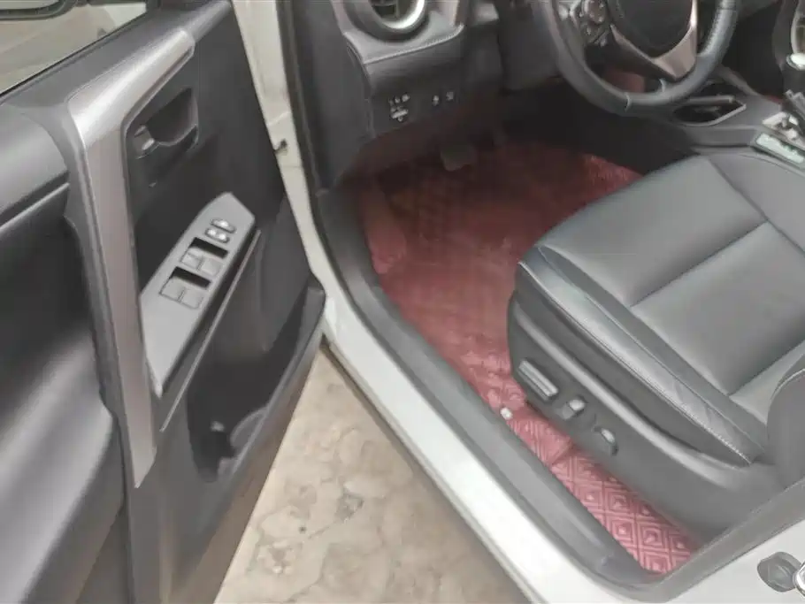 Toyota RAV4 Rongfang 2018 2.5L Automatic 4WD Elite i Edition фото 9