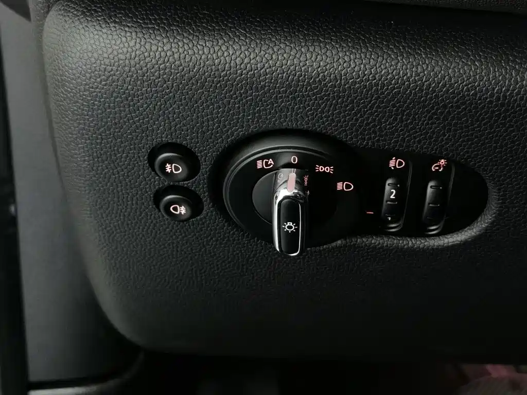 Фото 21 - MINI MINI