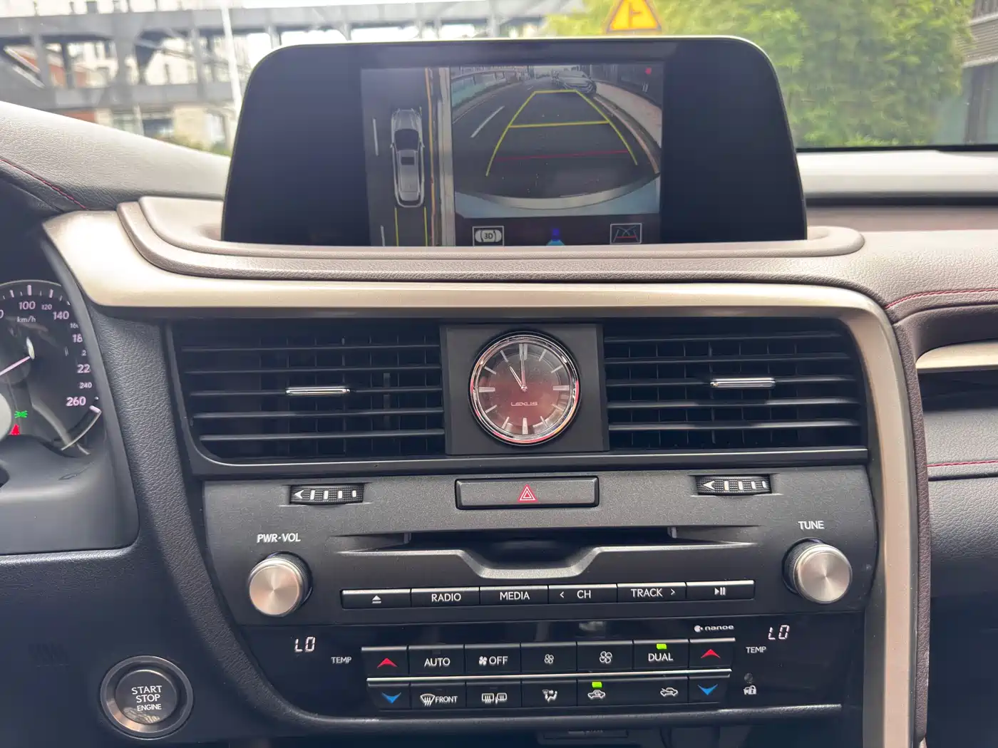 Lexus RX 2020 Facelift 300 AWD Elegance Edition фото 12