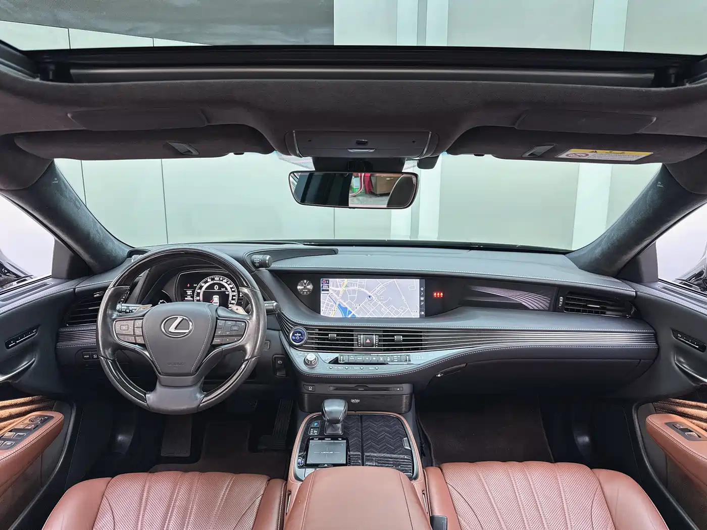 Lexus LS 2018 500h Executive Edition China V фото 7