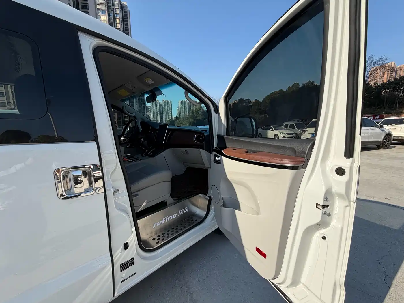 JIANGQI GROUP RUIFENG M5