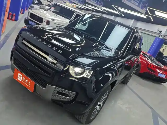 LAND ROVER DEFENDER