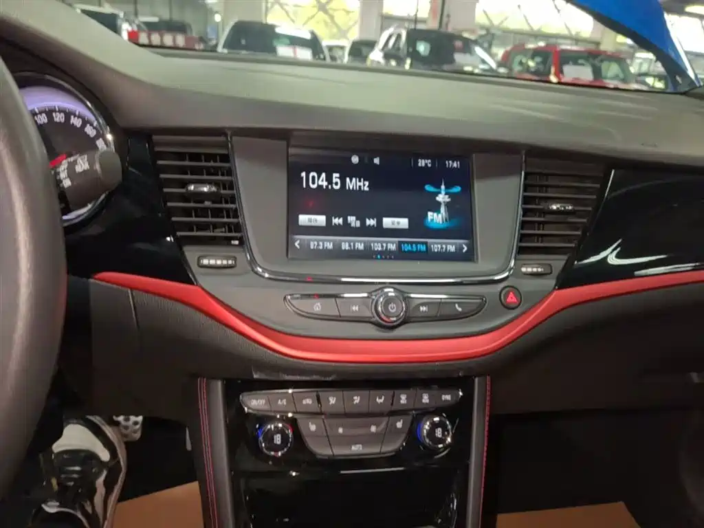 Buick Verano 2016 Hatchback GS 20T DCT Passion Sport фото 13