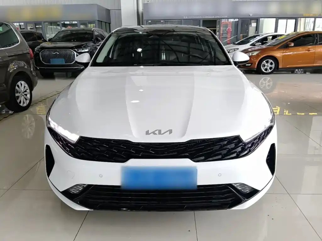 2025 Kia K5