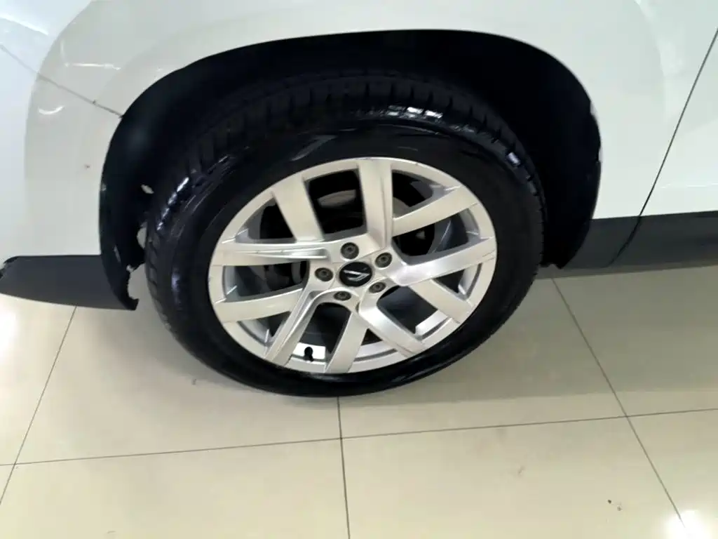 Photo 23 - Jetta VS7