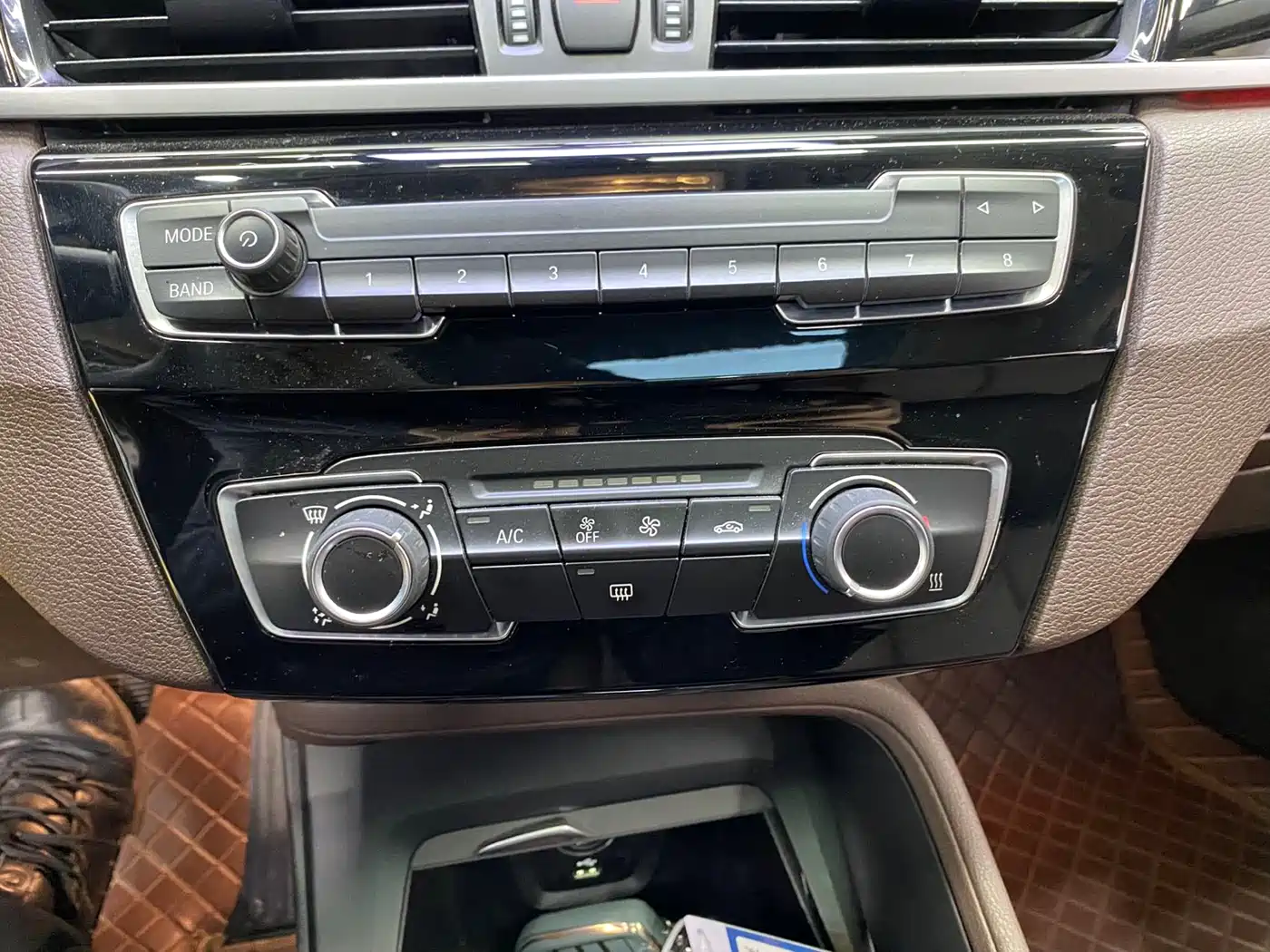 BMW X1 2022 sDrive20Li Fashion фото 12