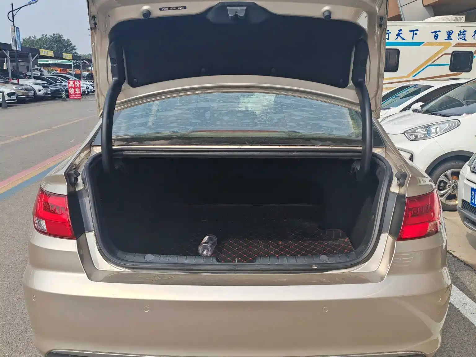 Photo 6 - Geely Emgrand GL