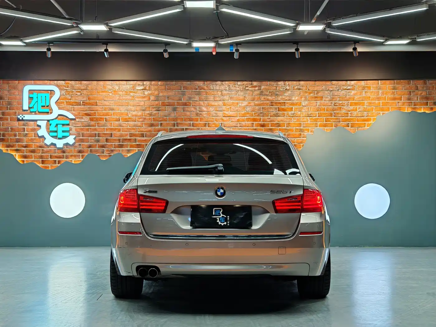 BMW 5 Series (Import) 2014 528i xDrive M Sport Wagon фото 13