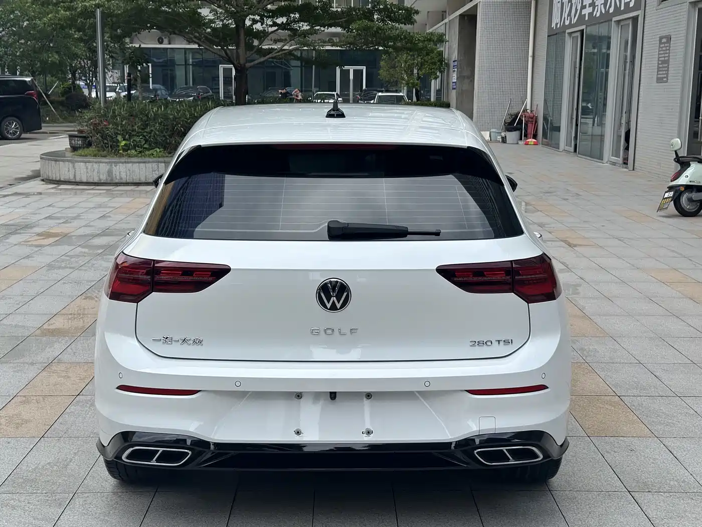 Volkswagen Golf 2023 Facelift 280TSI DSG R-Line Lite фото 20