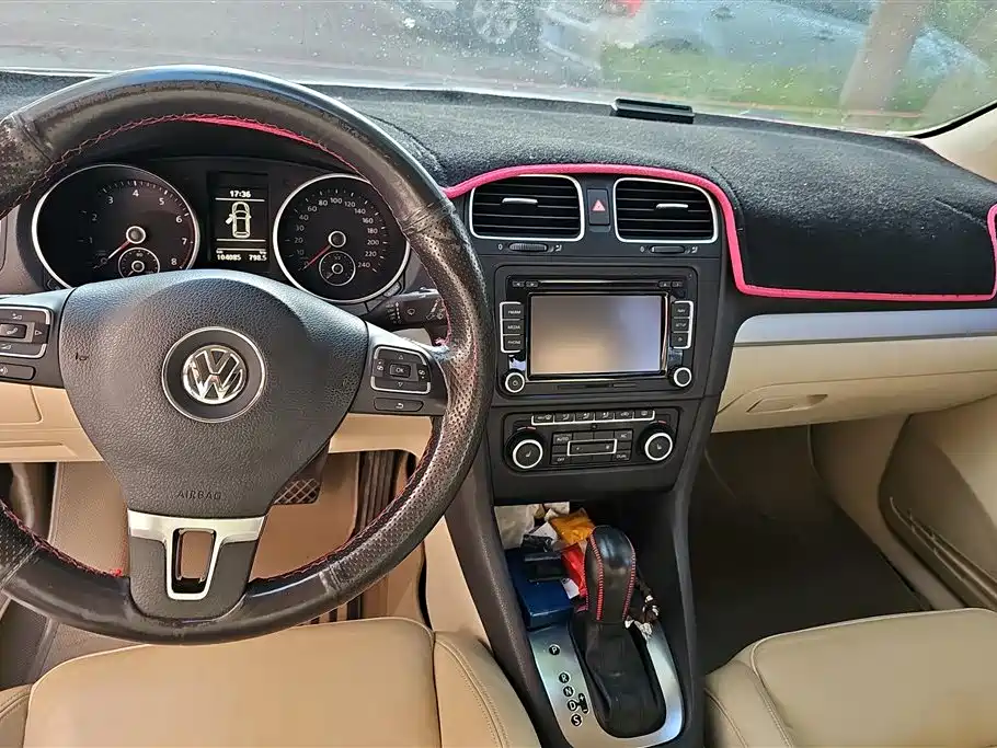 Volkswagen Golf 2012 1.4TSI Automatic Luxury фото 12