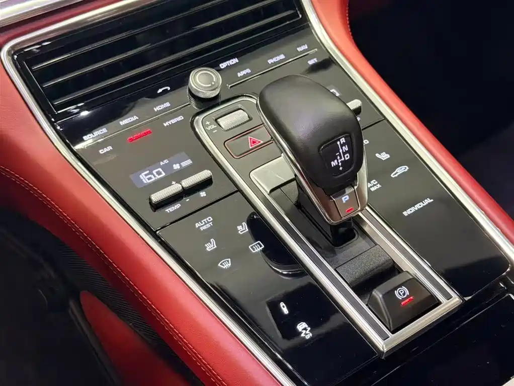 Porsche Panamera New Energy 2018 Panamera 4 E-Hybrid 2.9T фото 14