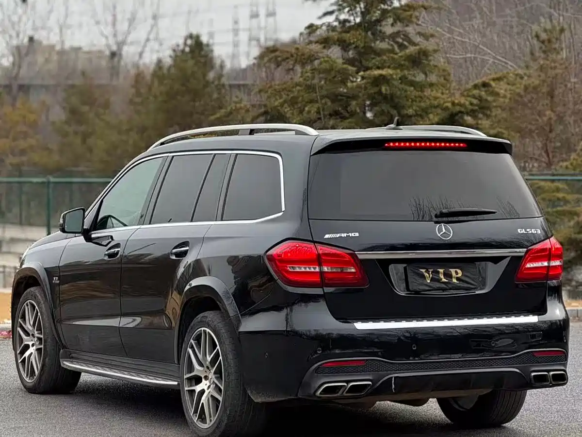 MERCEDES-BENZ GLS AMG