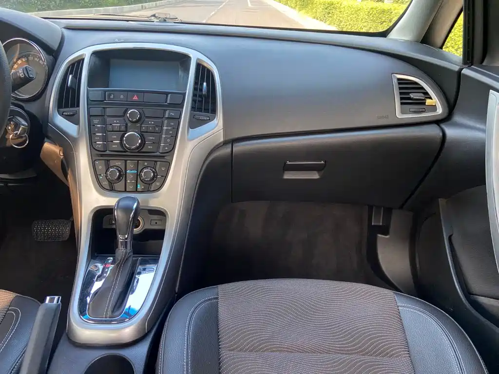 Фото 9 - Buick Excelle