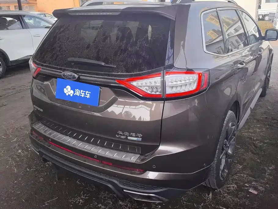 Фото 3 - Ford Edge