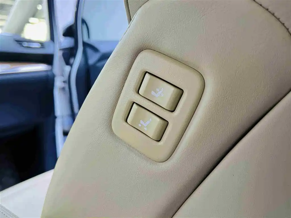 Toyota Alphard 2015 3.5L Premium Edition фото 20