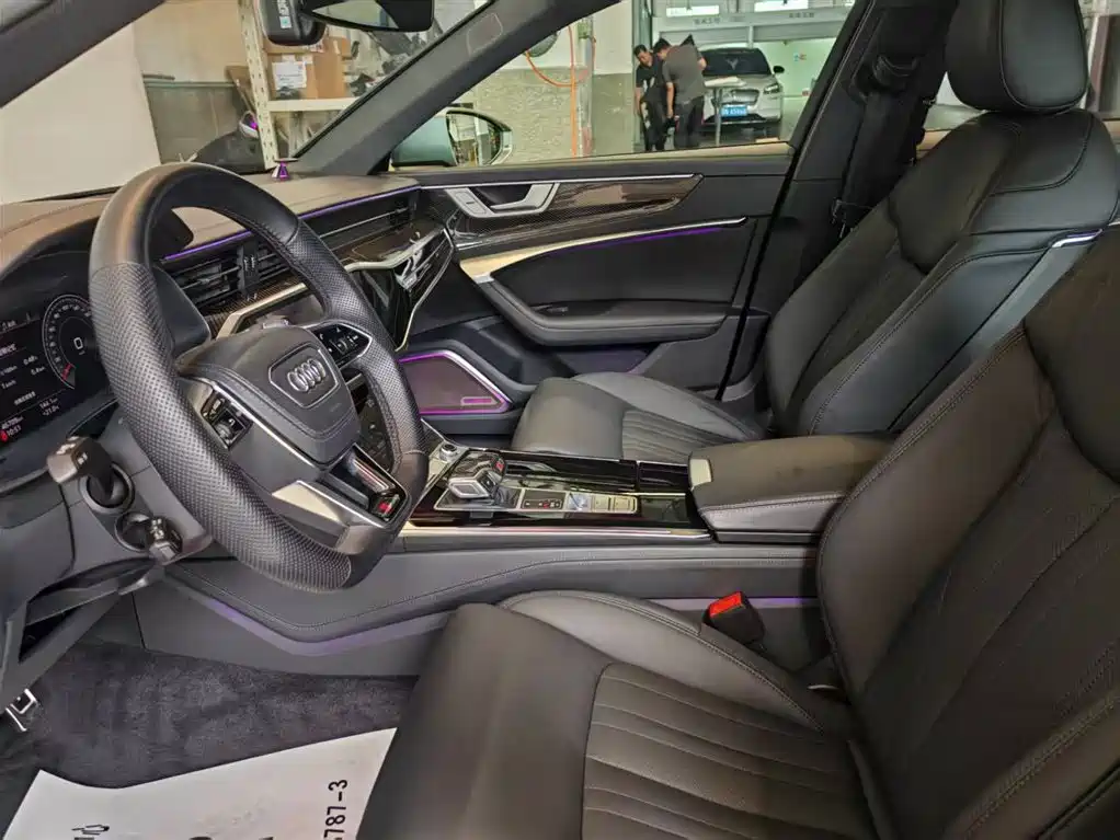 Audi A6L 2024 45 TFSI quattro Exclusive Dynamic фото 21