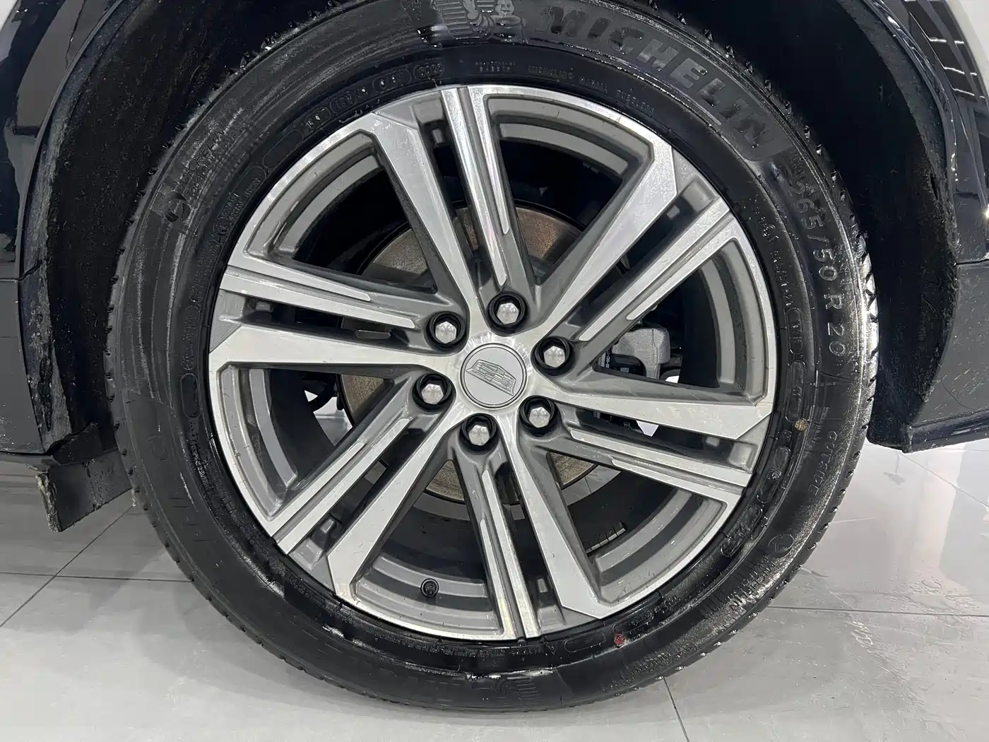 Cadillac IQ Rui Ge 2022 RWD Long Range Luxury Edition фото 8
