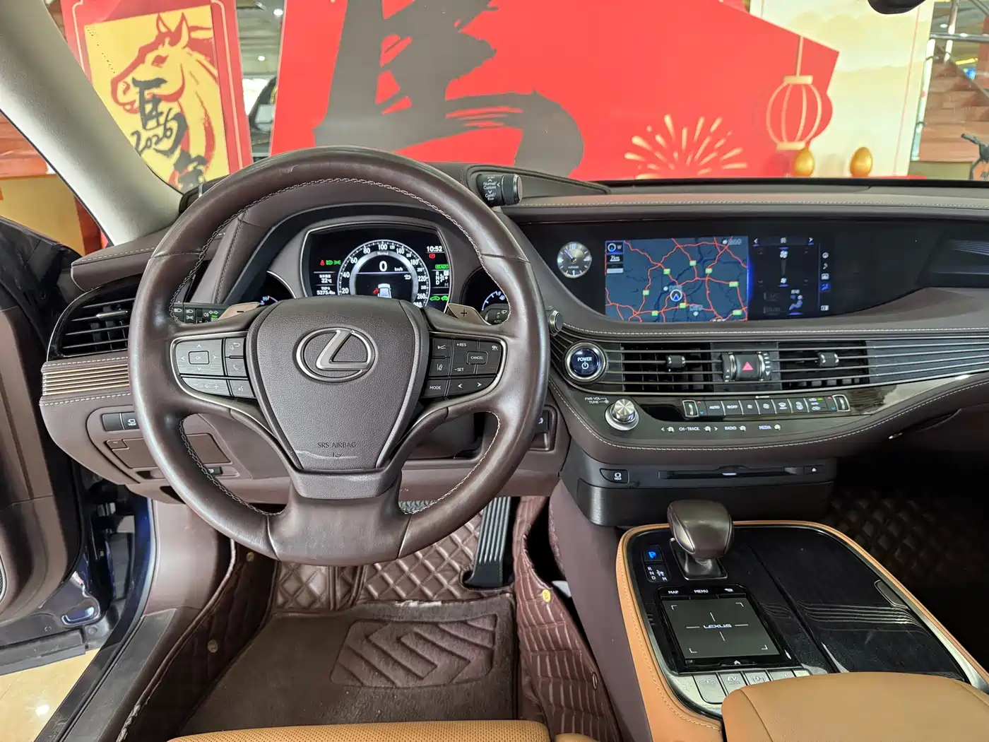 Lexus LS 2018 500h Excellence Edition China V фото 8