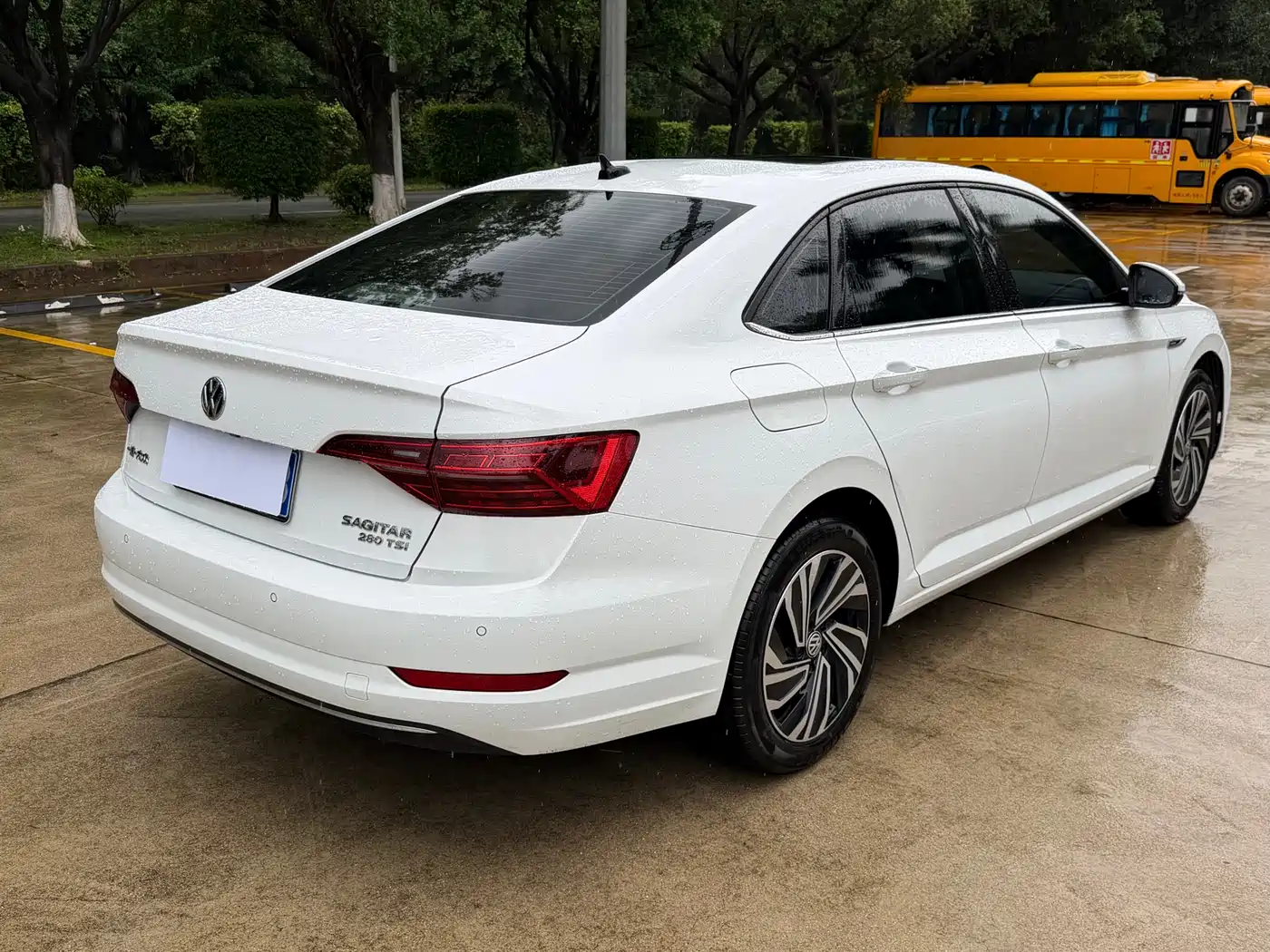Volkswagen Sagitar 2022 280TSI DSG Surpassing Edition фото 9