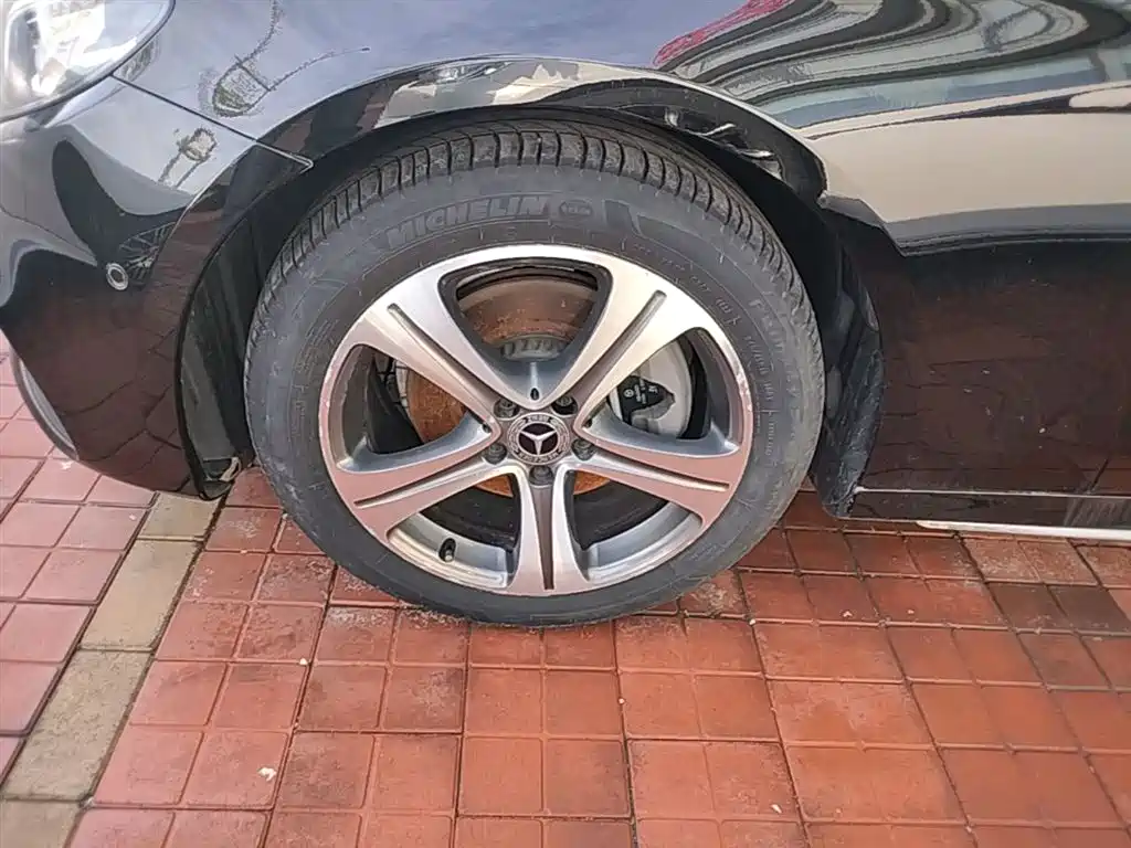 Mercedes-Benz E-Class 2018 Facelift E 200 L Sport фото 25