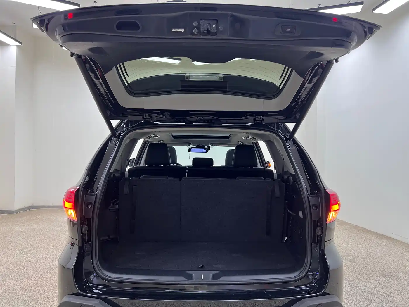 Toyota Highlander 2021 2.0T AWD Luxury 7-Seater фото 27