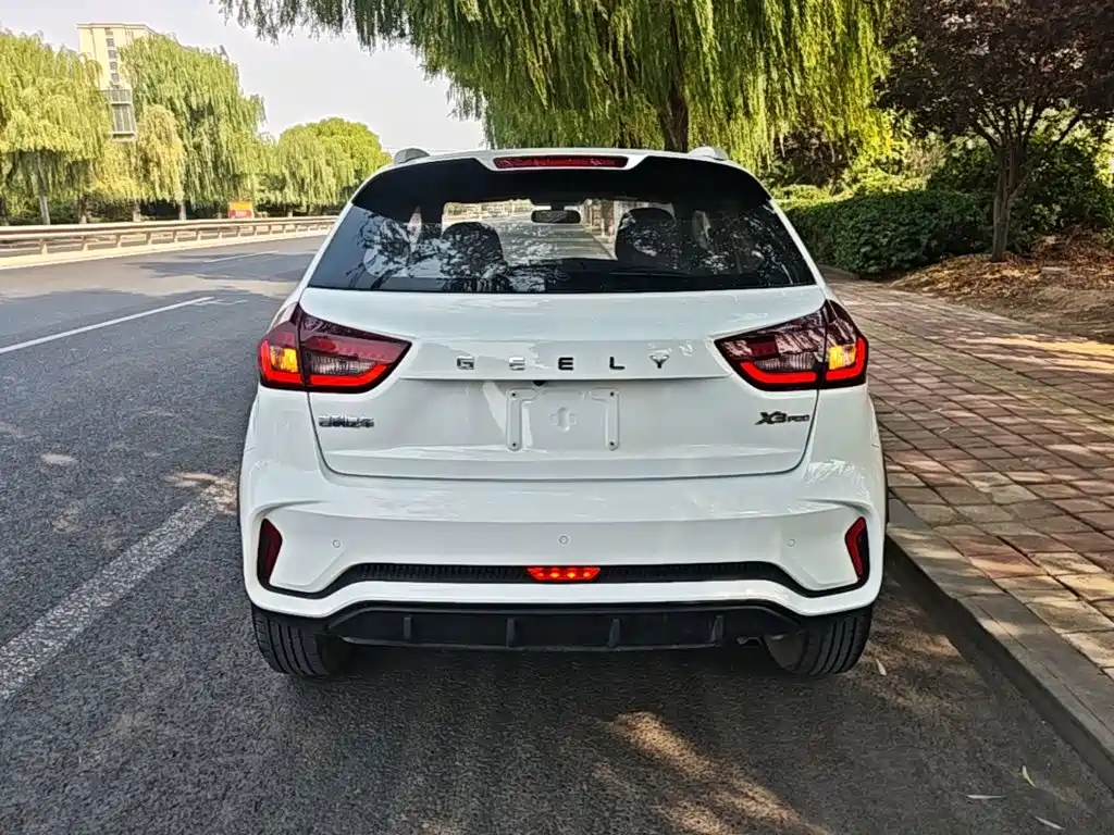 Geely Vision X3 2022 2021 PRO 1.5L CVT Premium