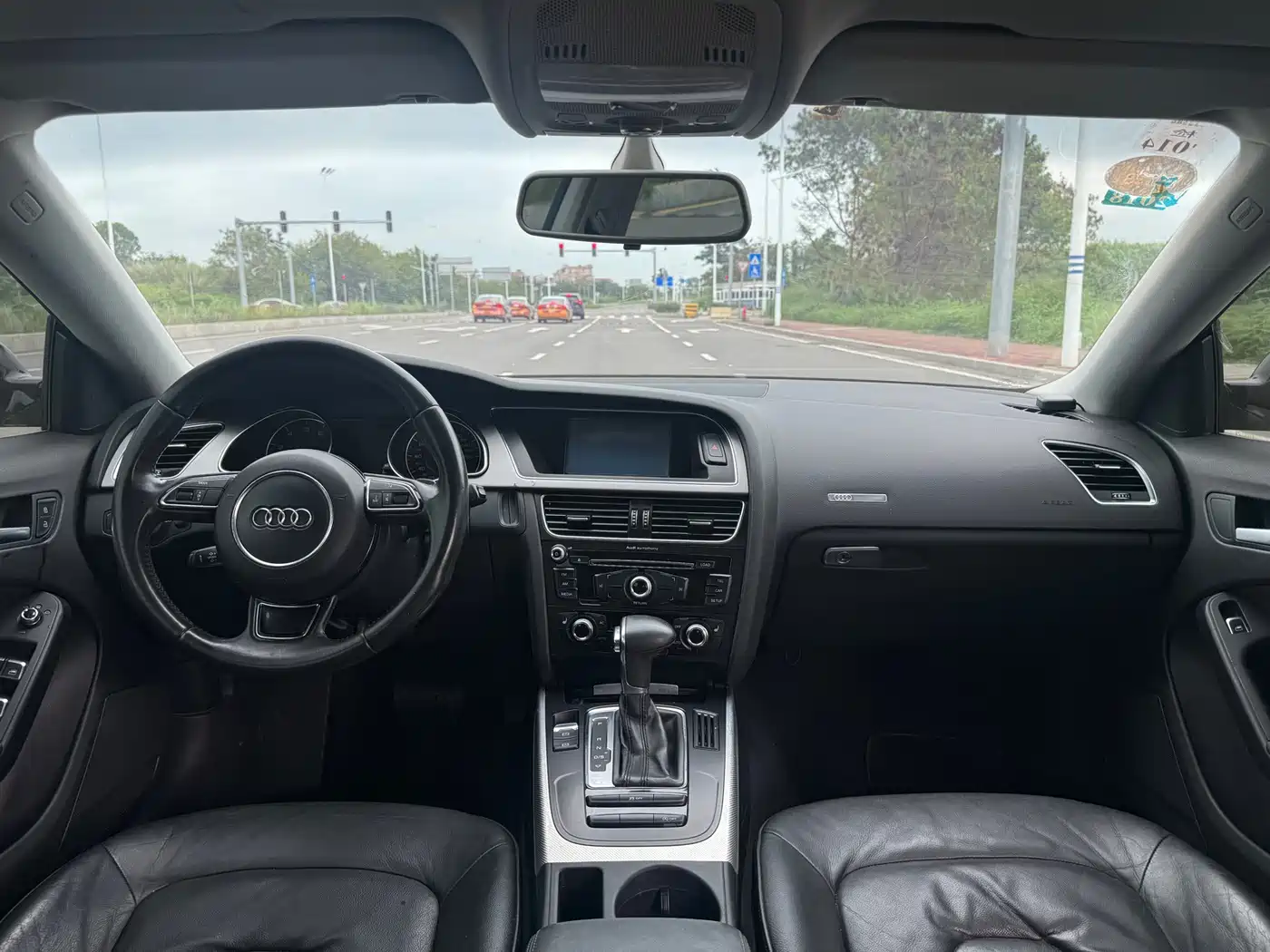 Audi A5 (Import) 2012 2.0TFSI Sportback фото 4