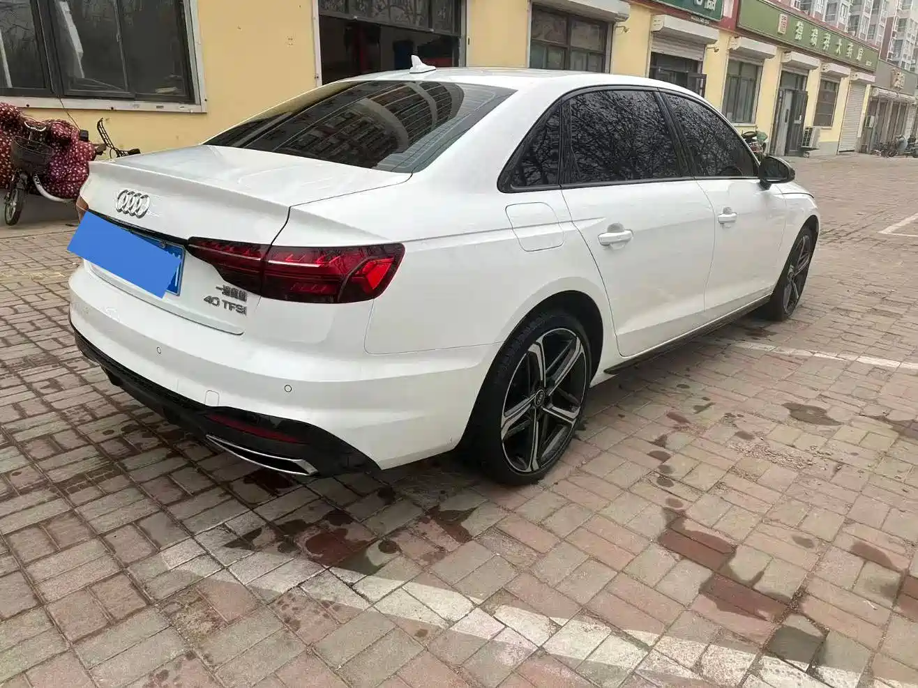 Audi A4L 2025 2 Million Celebration Edition 40 TFSI Luxury Dynamic B&O Starlight Night Edition фото 3