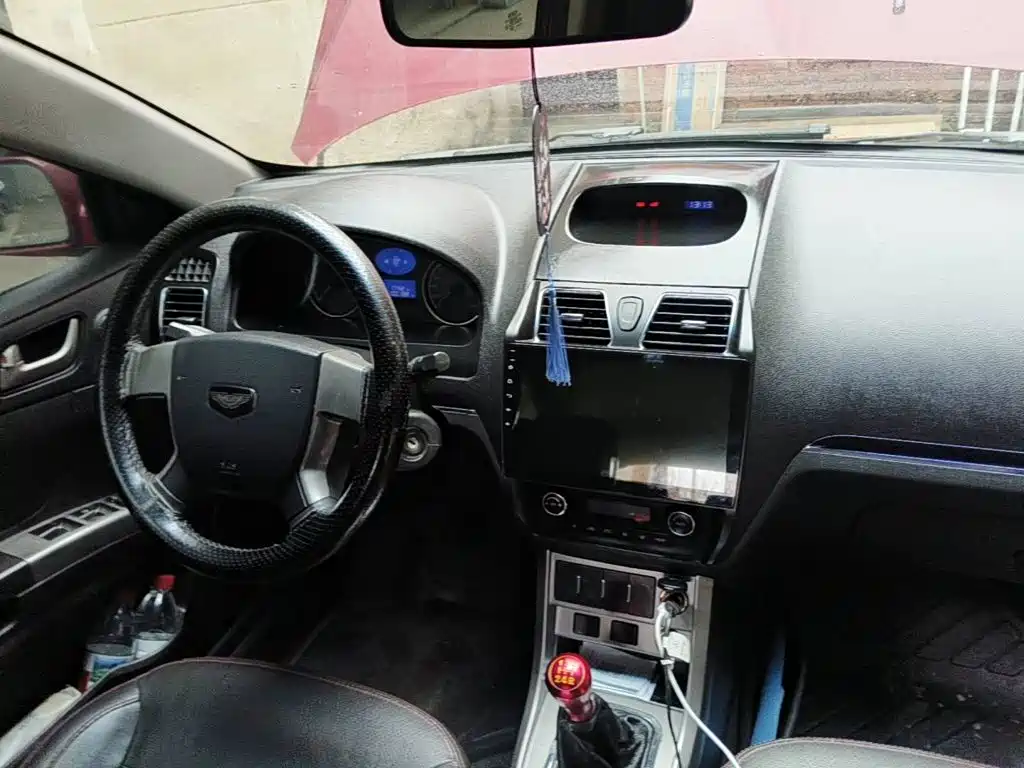 Geely Classic Emgrand 2013 2013 Hatchback 1.5L Manual Elite