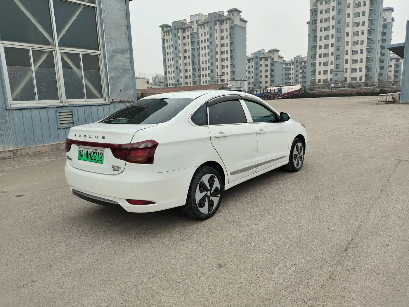DONGFENG E70