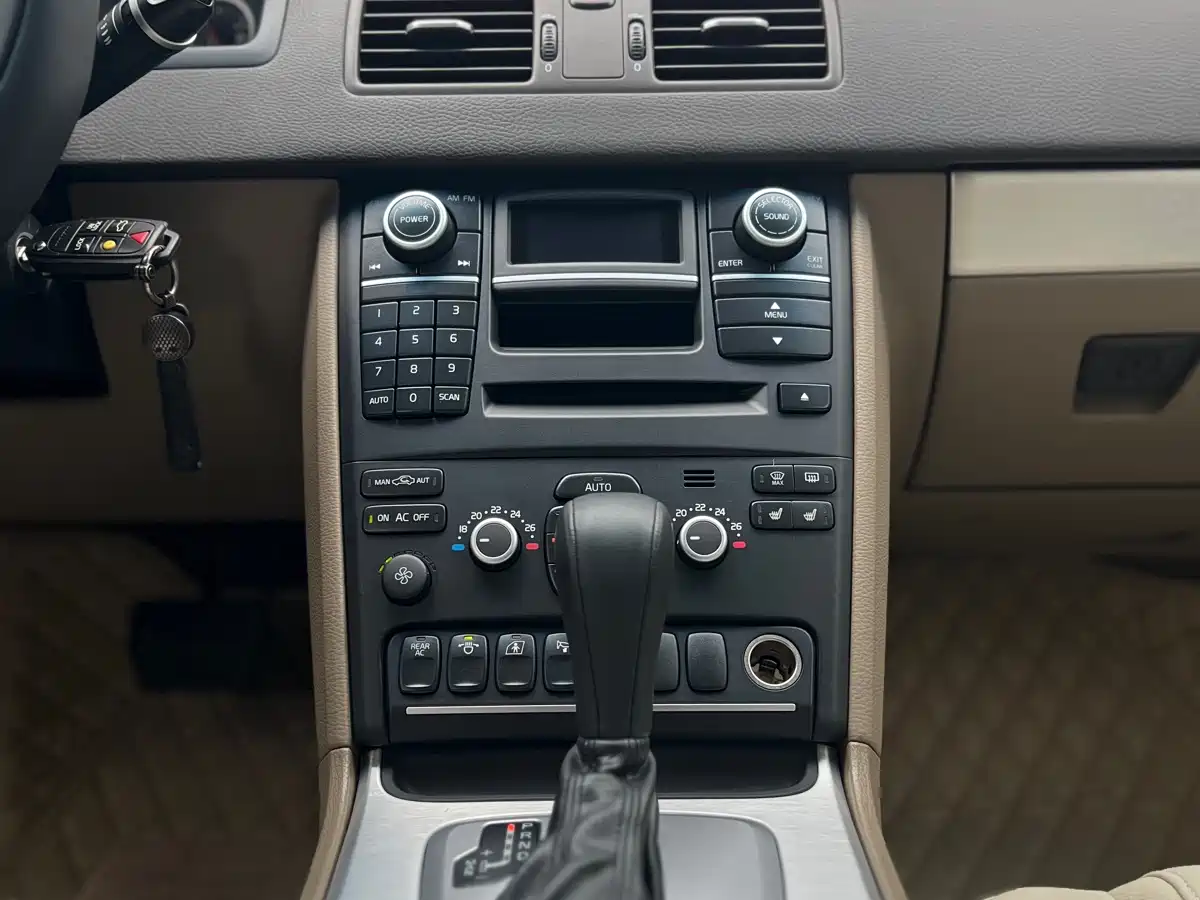 Volvo XC Classic 2016 2014 T5 Luxury Edition