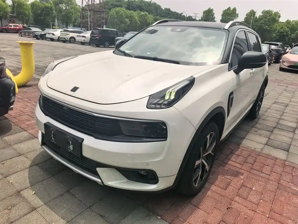Lynk & Co 01 EM-P 2019 1.5T PHEV Pro