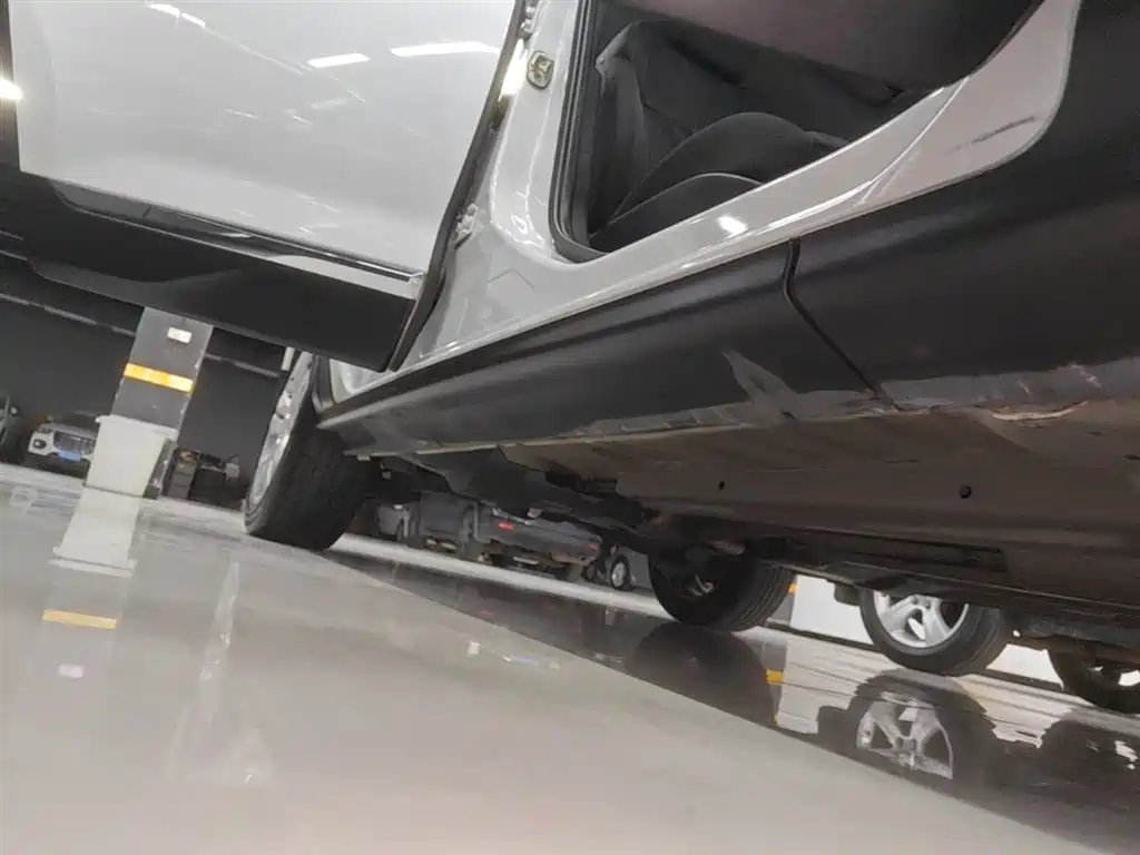 Peugeot 3008 2016 1.6THP Automatic Classic Edition фото 21