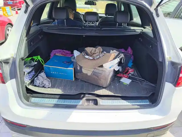 Mercedes-Benz GLC 2017 GLC 200 4MATIC — фото 4
