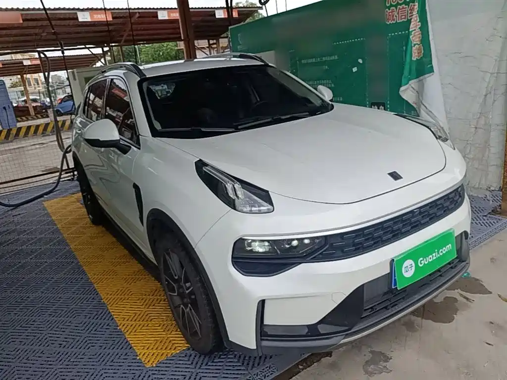 Lynk & Co 01 2021 2.0TD 2WD Pro фото 4