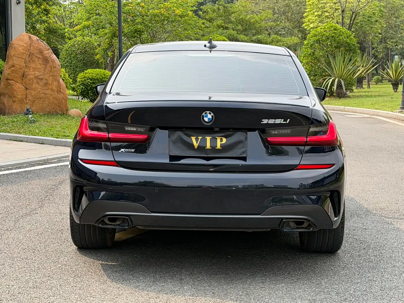 BMW 3 Series 2022 Facelift 325Li M Sport Shadow Edition фото 5