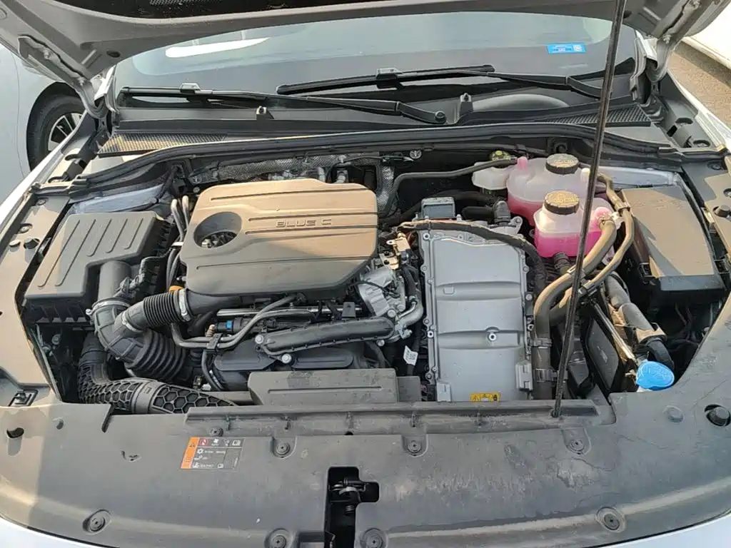 Roewe D7 2025 2025 DMH 125km World Champion Edition