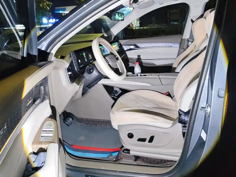 Roewe RX9 2025 2023 2.0T 2WD Premium Edition