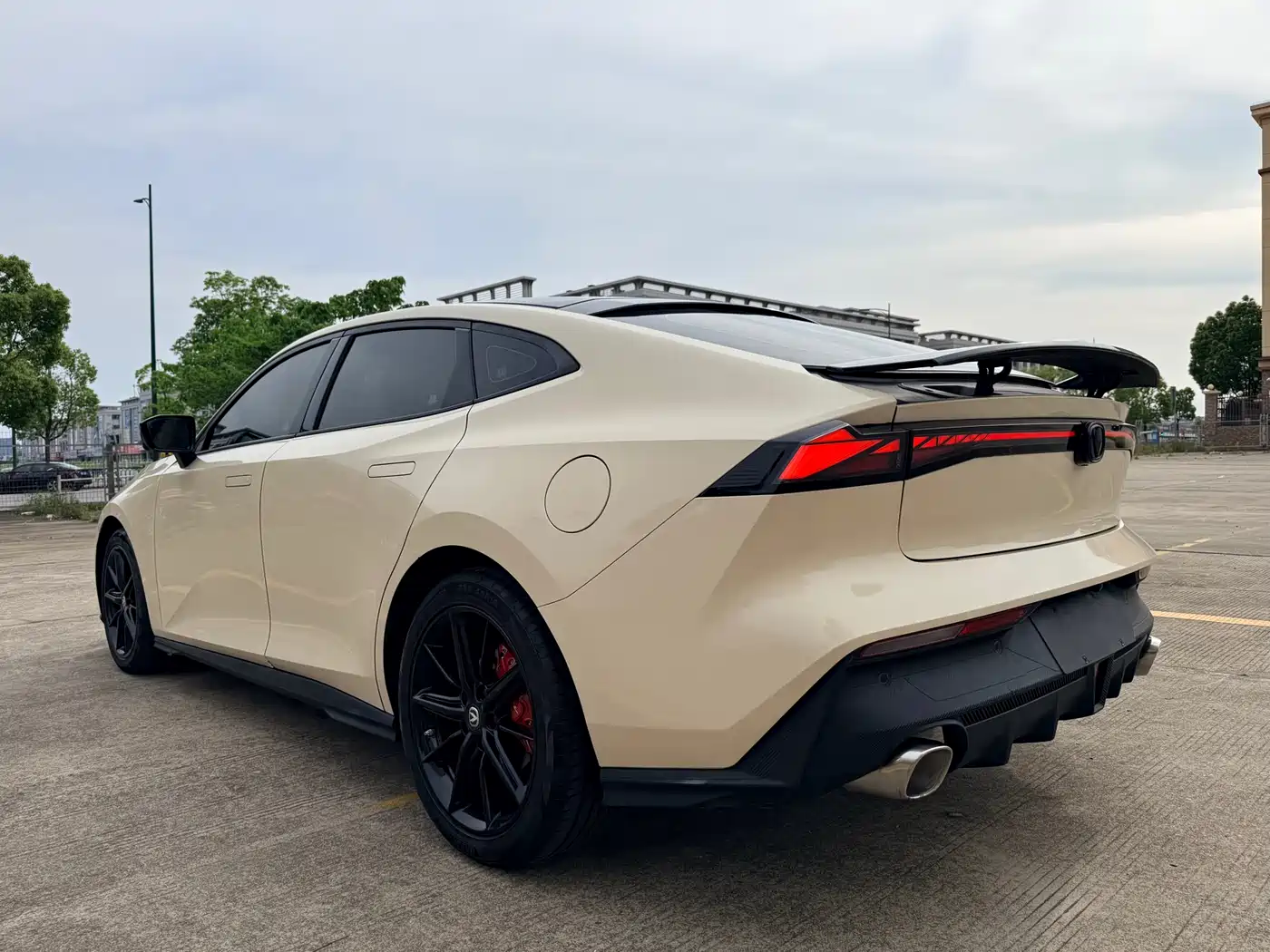 CHANGAN UNI-V