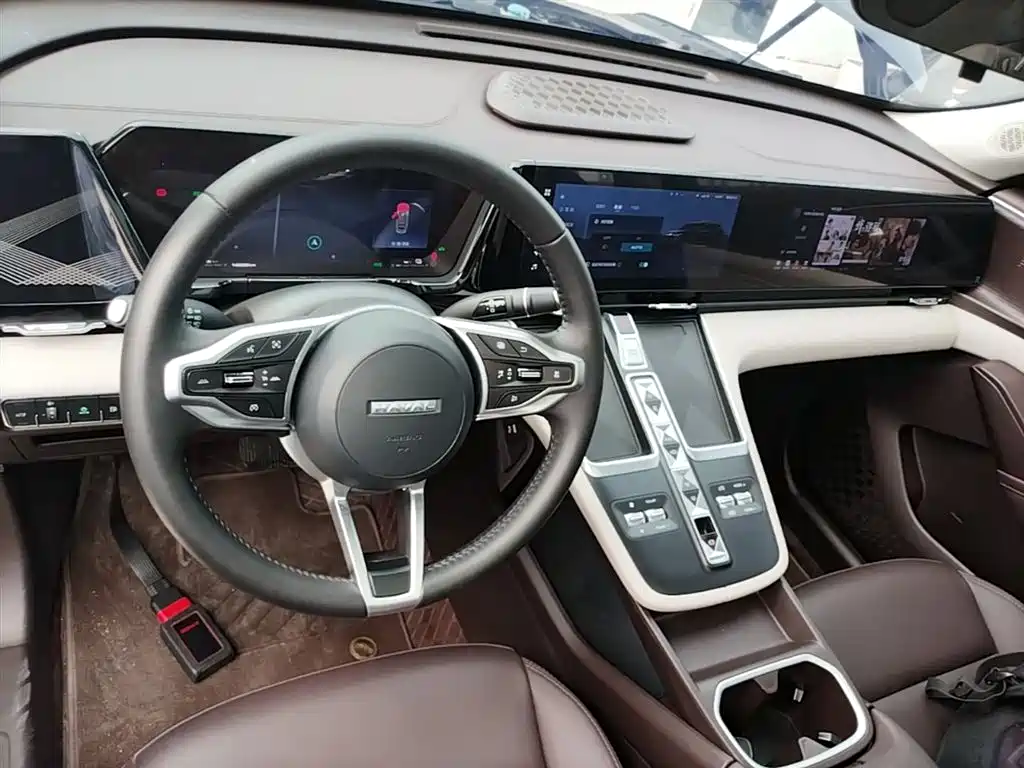 Haval Xiaolong MAX 2023 1.5L Hi4 105 4WD Pilot Edition фото 6