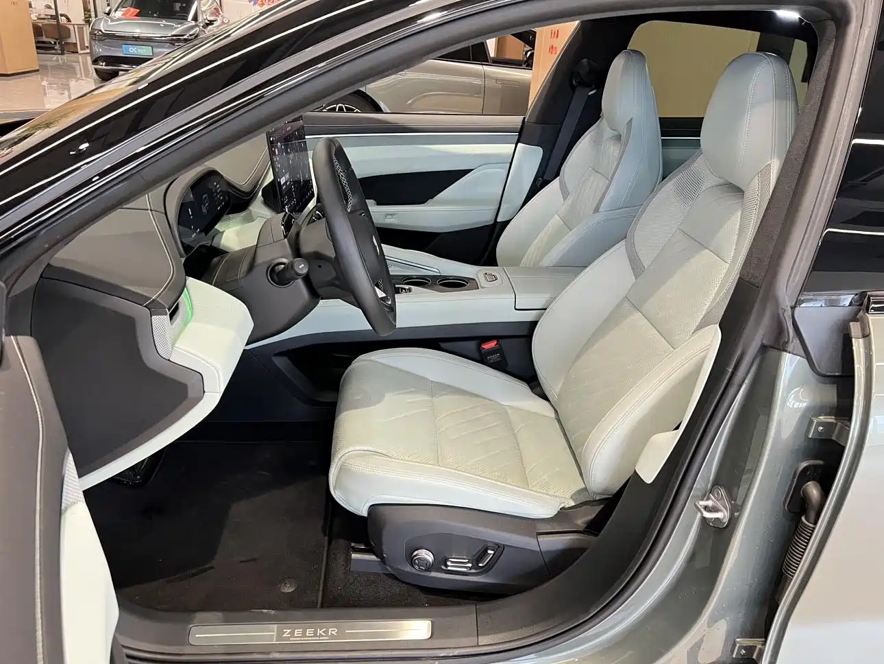 ZEEKR EXTREME KRYPTON 001