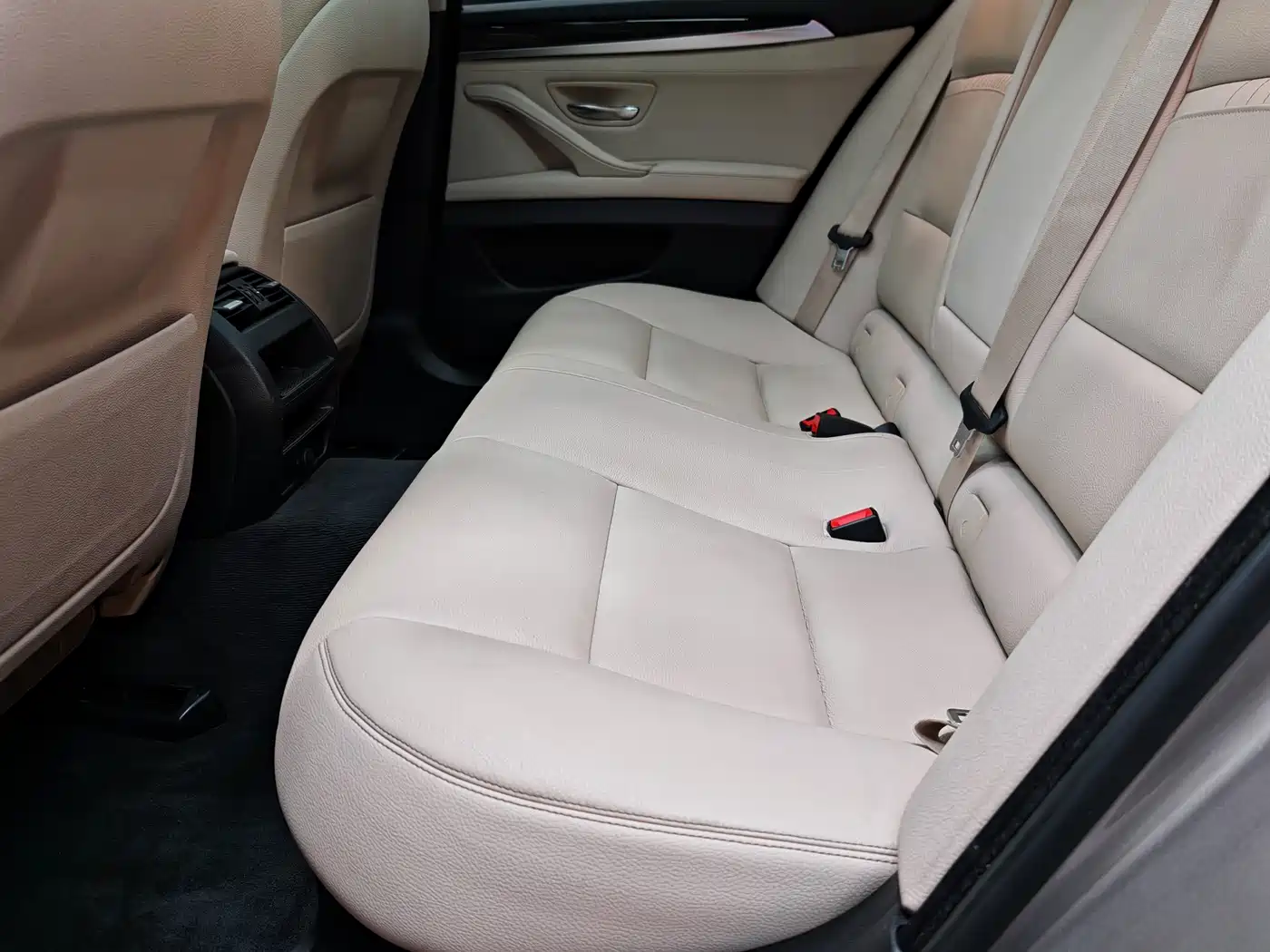 BMW 5 Series (Import) 2014 528i xDrive M Sport Wagon фото 33
