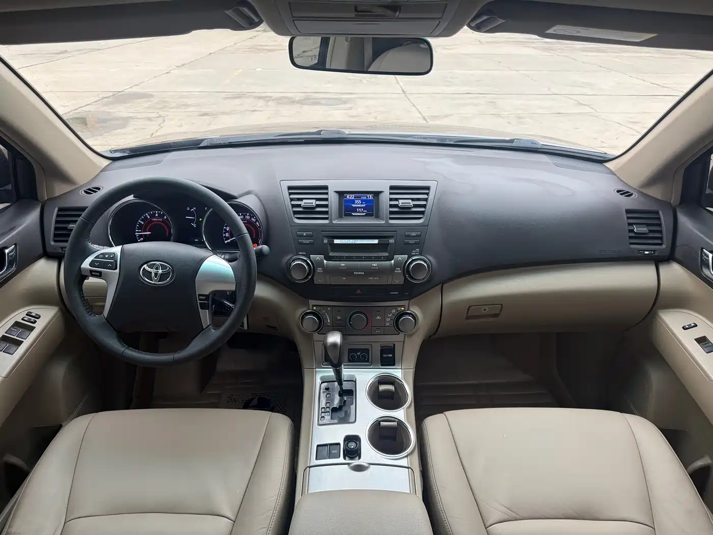 Toyota Highlander 2012 2.7L 2WD 5-seater Sport Edition фото 5