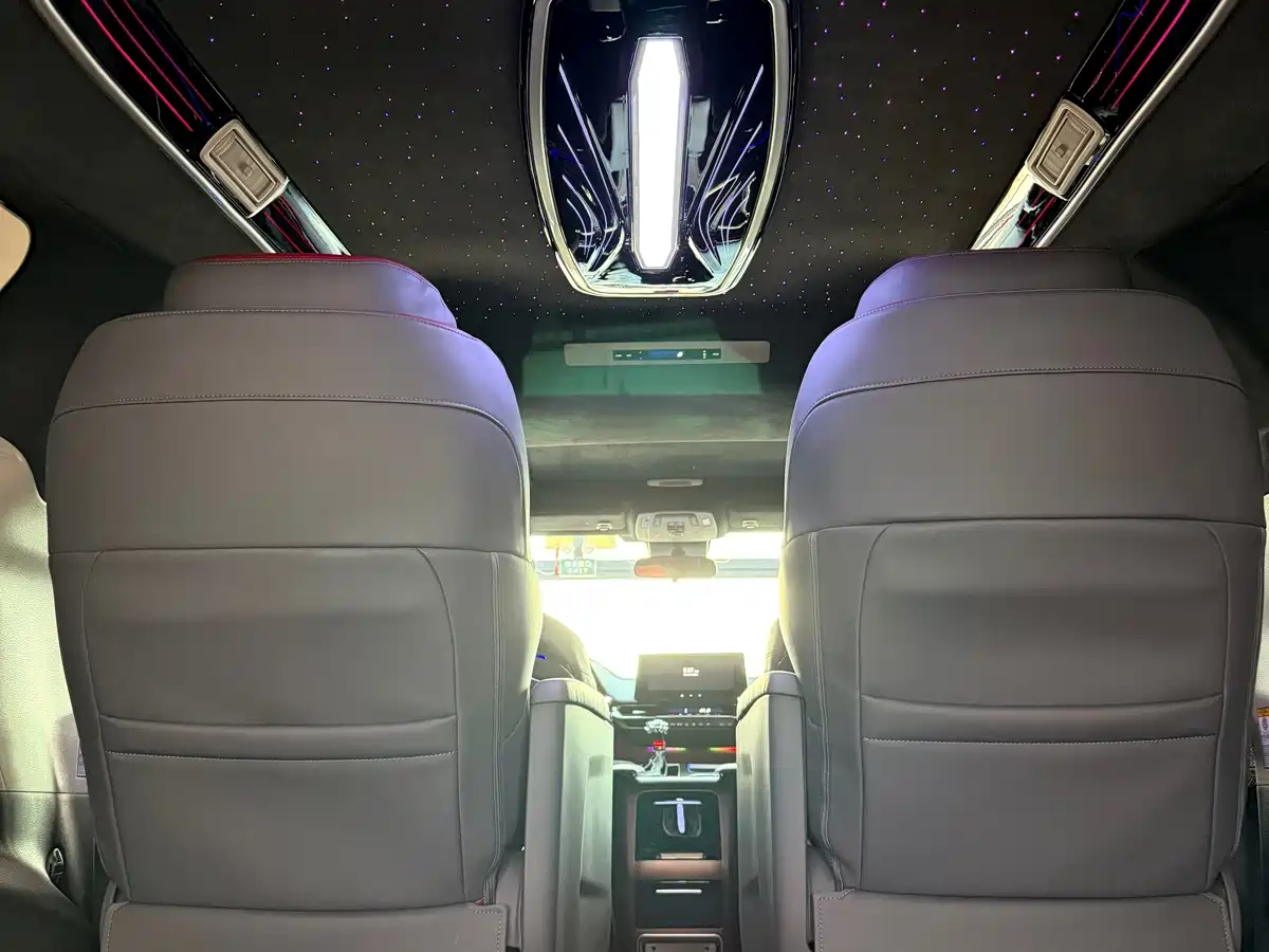 Toyota Sienna 2024 2.5L Hybrid Comfort Edition фото 14