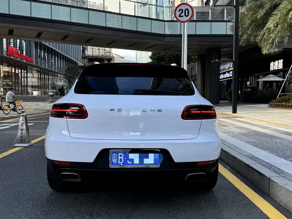 Porsche Macan 2014 Macan 2.0T фото 12