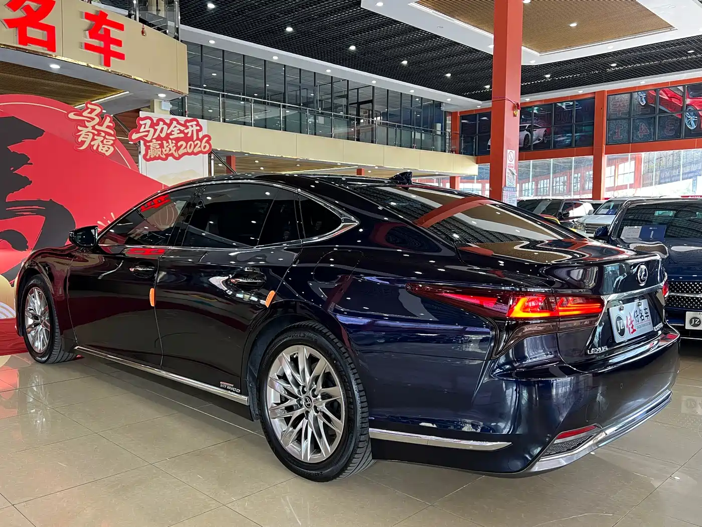 Lexus LS 2021 500h Luxury Edition фото 6