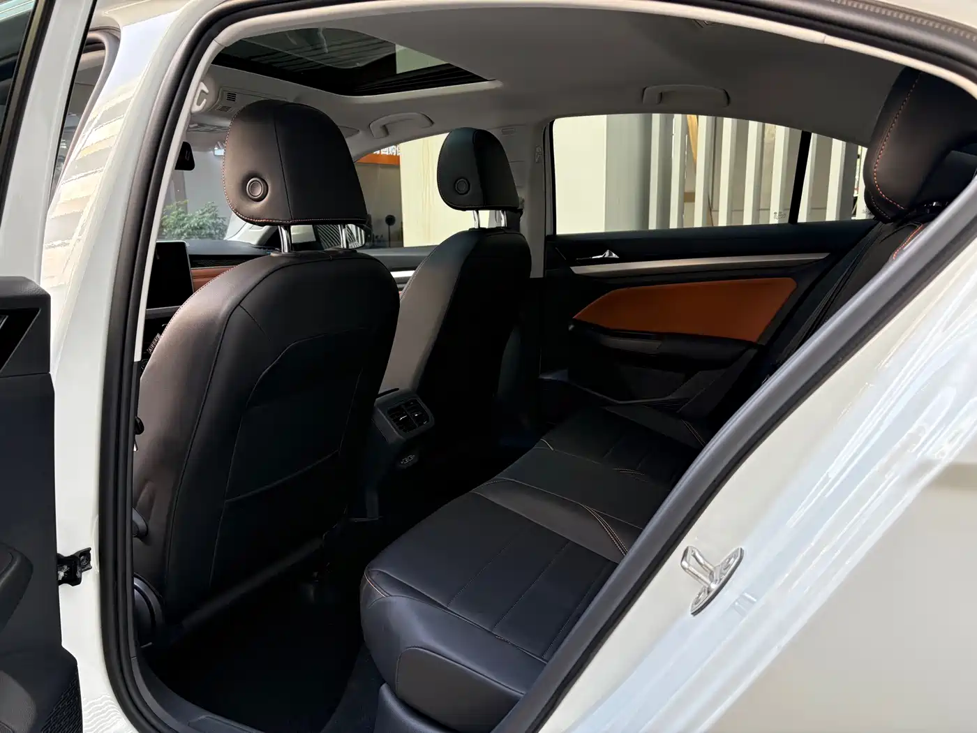 VOLKSWAGEN BORA