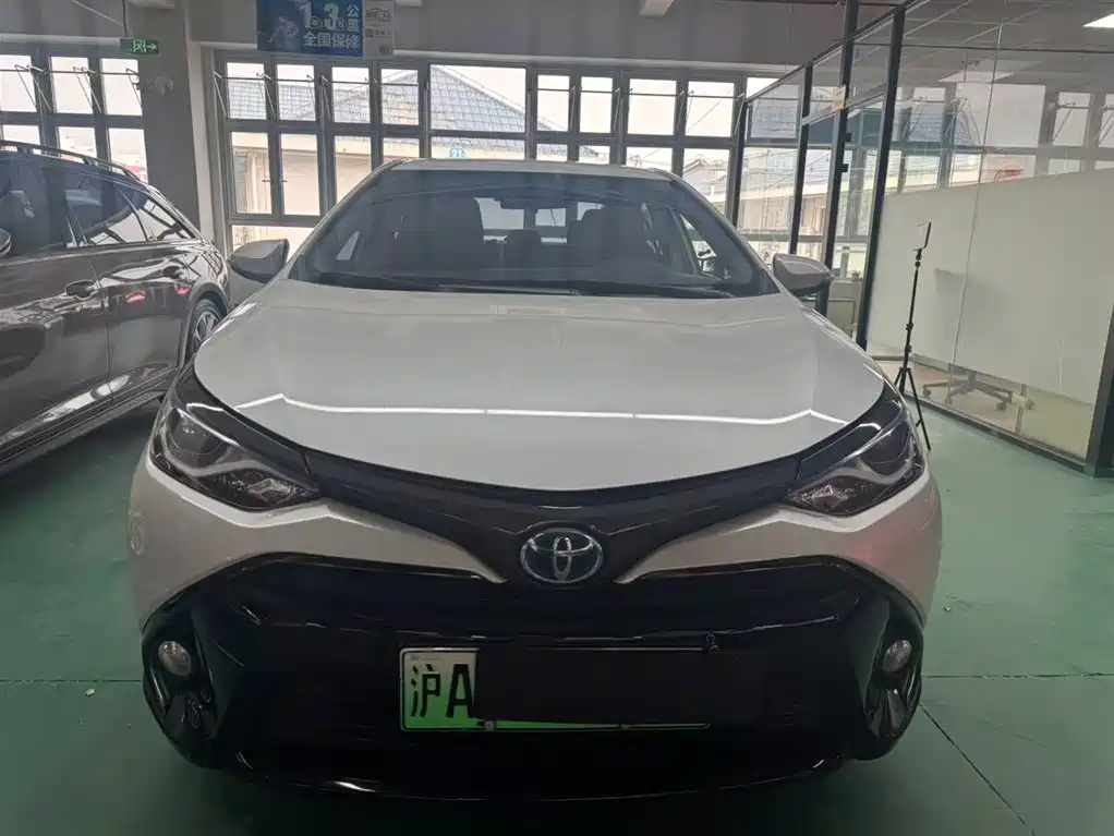 Toyota Levin Twin Engine E+ 2019 1.8PH GS E-CVT Elite Edition фото 2