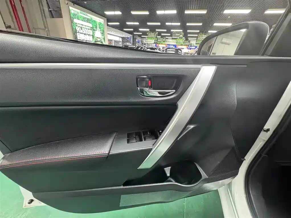 Toyota Levin Twin Engine E+ 2019 1.8PH GS E-CVT Elite Edition фото 9