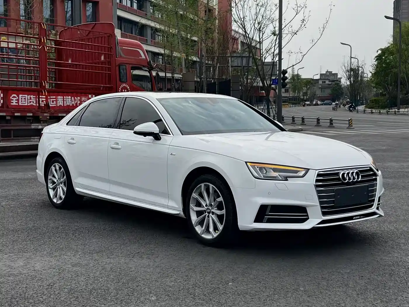 Audi A4L 2018 30th Anniversary 40 TFSI Fashion фото 3